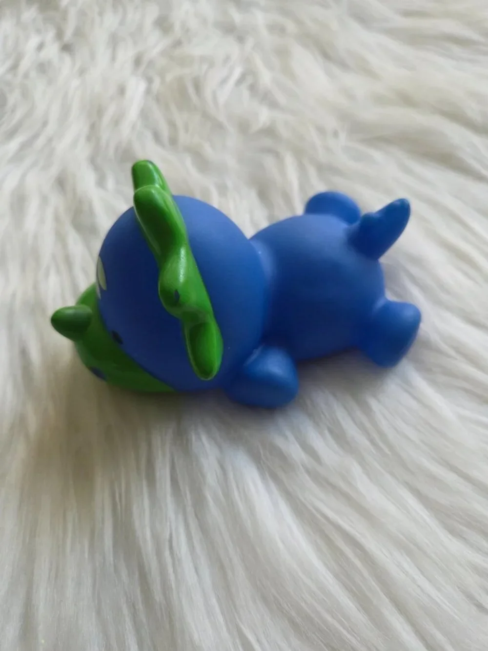 Skip Hop Dinosaur Light-Up Baby Bath Toy